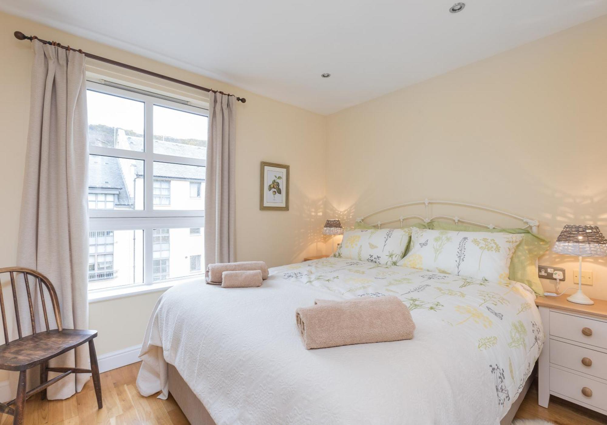 Old Tolbooth Wynd - 393 Apartment Единбург Екстериор снимка