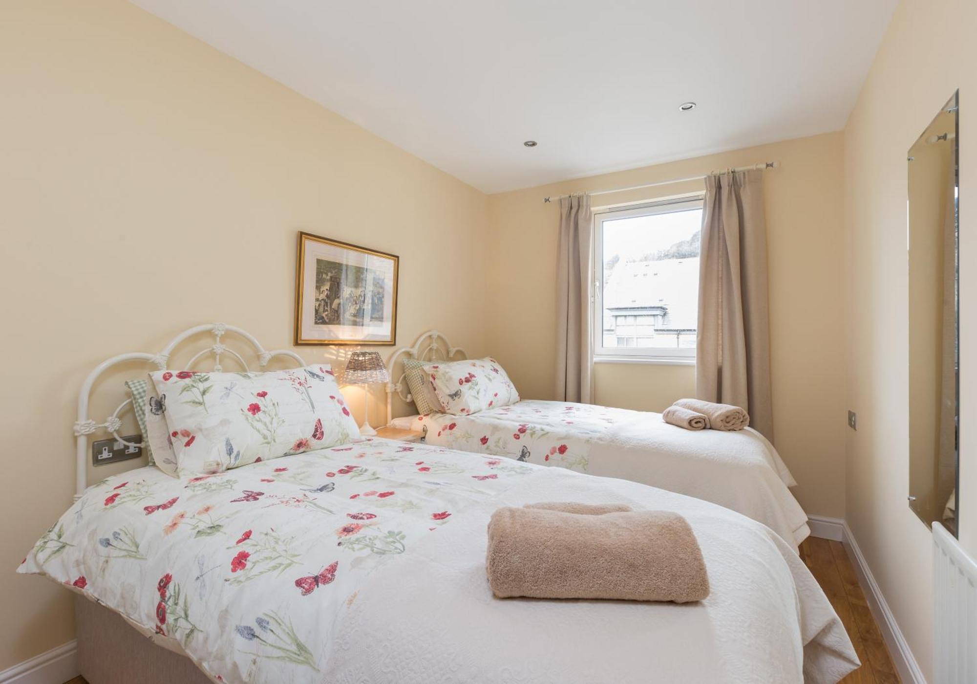 Old Tolbooth Wynd - 393 Apartment Единбург Екстериор снимка