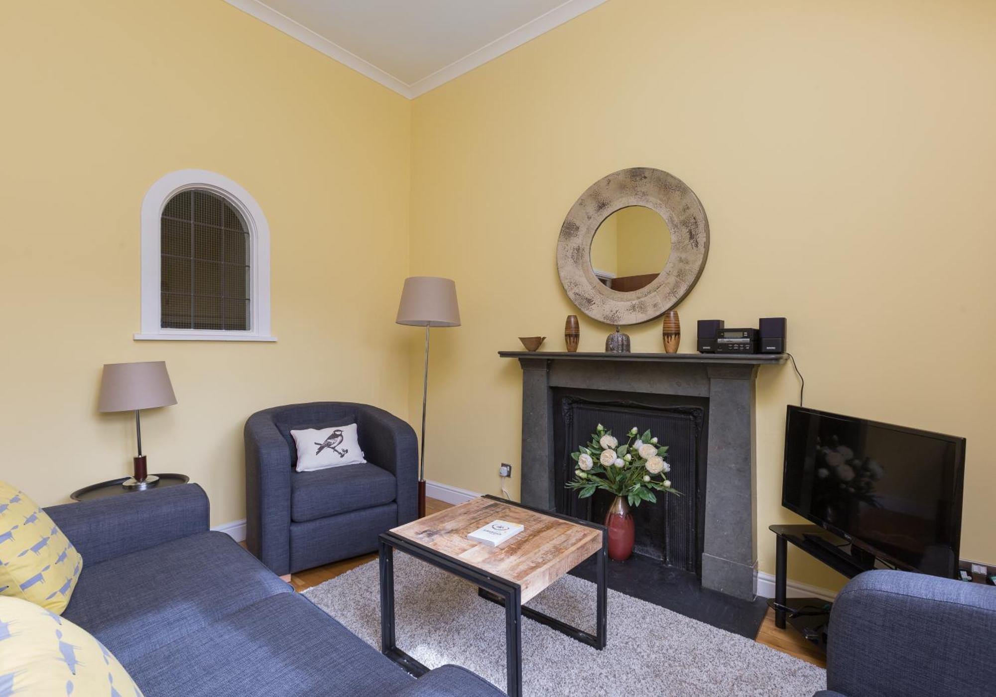 Old Tolbooth Wynd - 393 Apartment Единбург Екстериор снимка